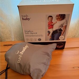 Tushbaby Strapless Baby Hip Seat and hands free attachment
